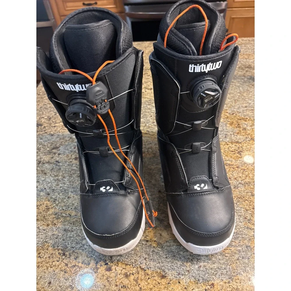 ThirtyTwo STW Boa Snowboard Boots Mens 7.5 Black‎ White Intuition Liners 2018
